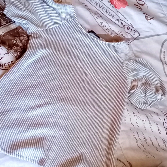 Blouse - Picture 1 of 2